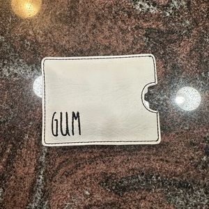 Handmade gum pouch